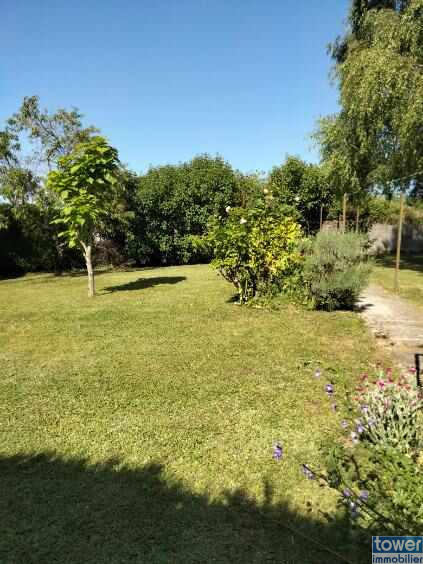 Maison - 228 m² - 6 pièces