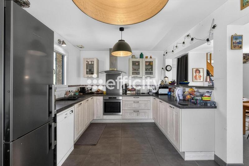 Maison - 120 m² - 7 pièces