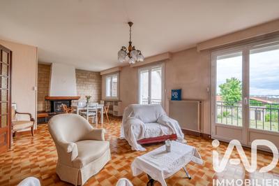 Maison - 106 m² - 6 pièces