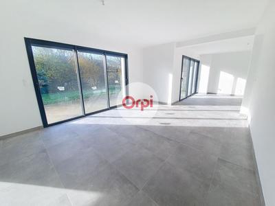 Maison - 131 m² - 4 pièces