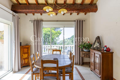 Villa - 250 m² - 9 pièces