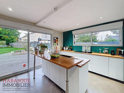 Maison - 186 m² - 6 pièces