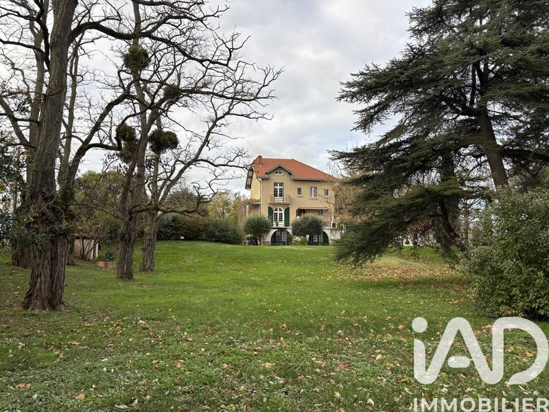 Maison - 291 m² - 7 pièces