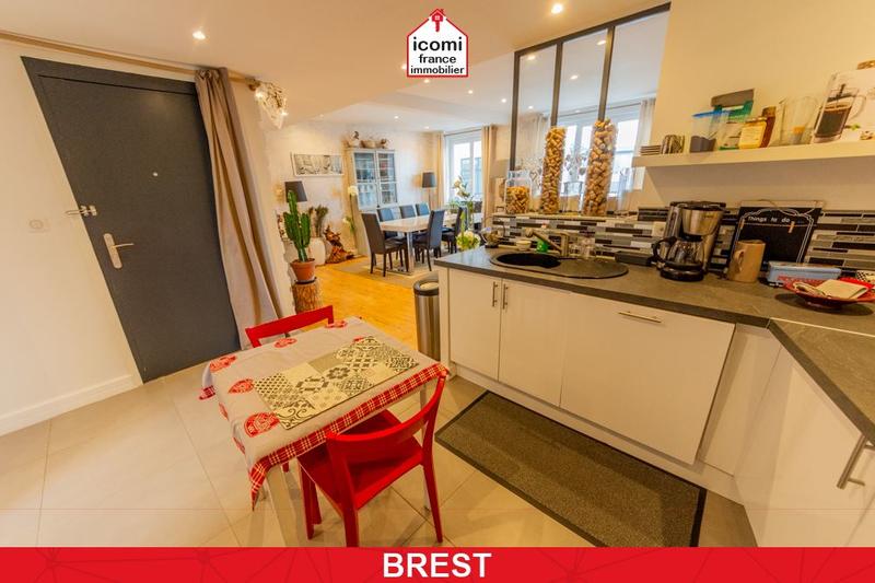 Appartement - 80 m² - 4 pièces