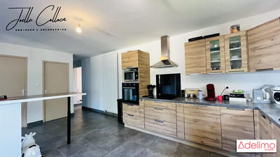 Maison - 160 m² - 5 pièces