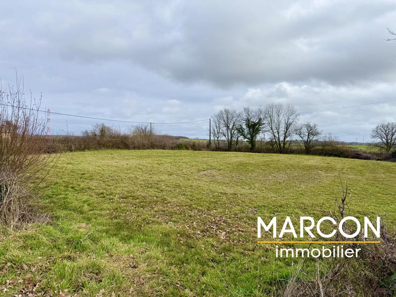Terrain constructible - 2 523 m²