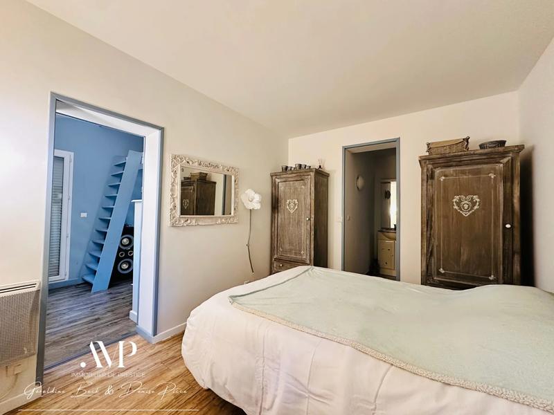 Propriété - 180 m² - 5 pièces