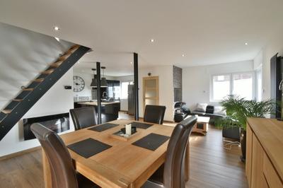 Maison - 105 m² - 6 pièces