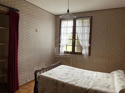 Maison - 210 m² - 8 pièces