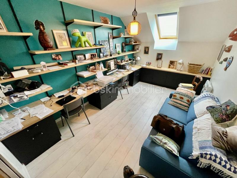 Demeure - 337 m² - 11 pièces