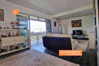 Maison - 217 m² - 4 pièces