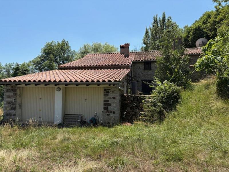 Propriété - 240 m² - 6 pièces