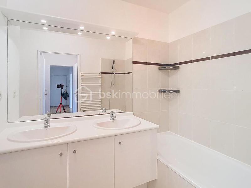 Appartement - 75 m² - 4 pièces