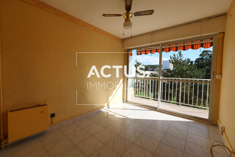 Appartement - 117 m² - 6 pièces