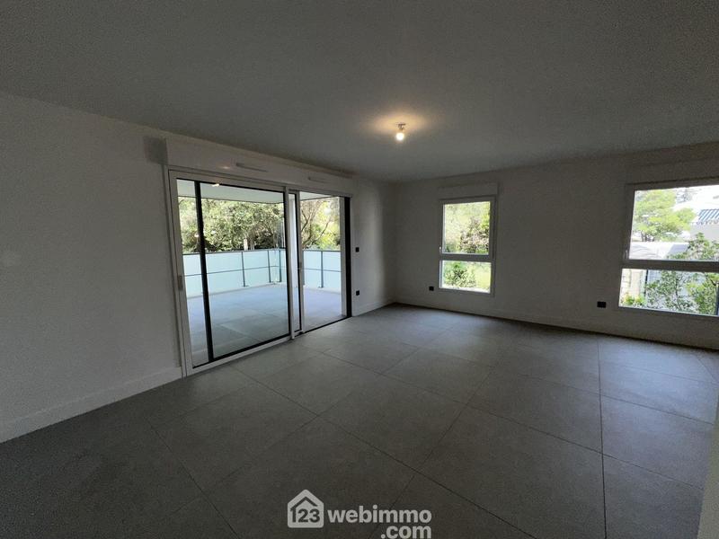 Appartement - 85 m² - 3 pièces