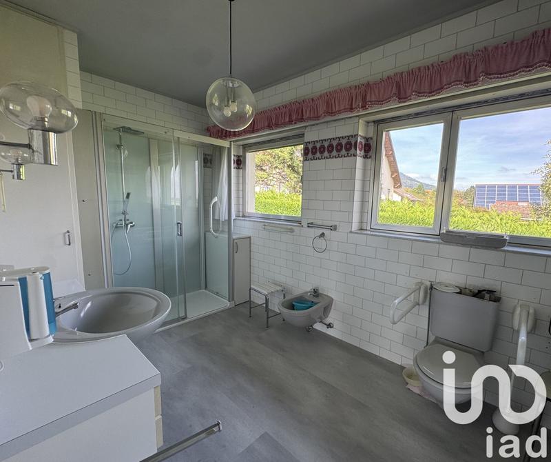 Maison - 180 m² - 6 pièces