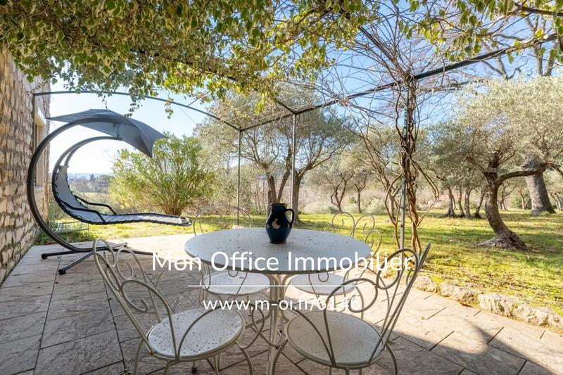 Maison - 330 m² - 10 pièces