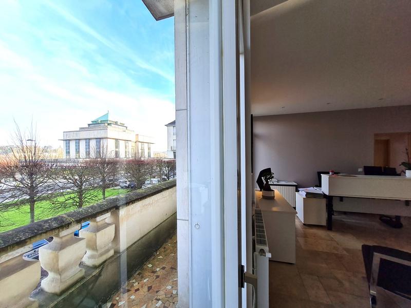 Appartement - 101 m² - 5 pièces