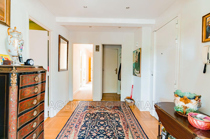 Appartement - 120 m² - 6 pièces