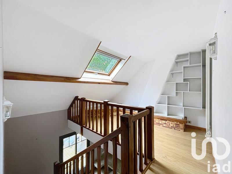 Maison - 200 m² - 8 pièces