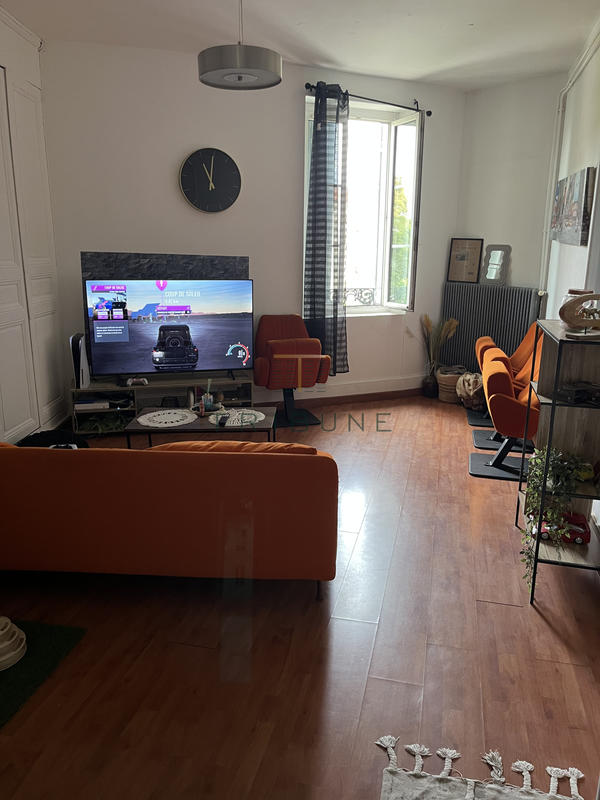 Immeuble - 272 m² - 12 pièces