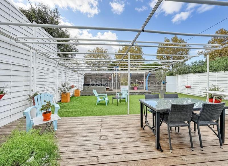 Villa - 162 m² - 6 pièces