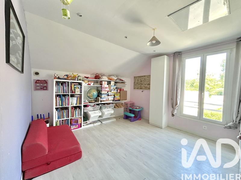 Maison - 99 m² - 5 pièces
