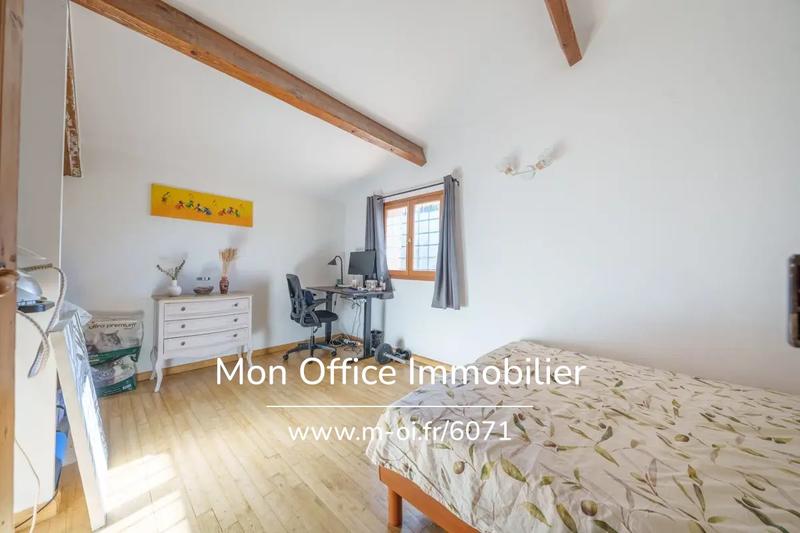 Villa - 200 m² - 8 pièces