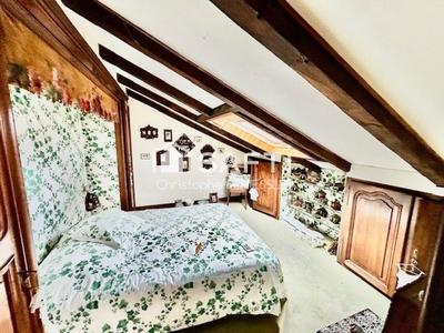 Maison - 189 m² - 8 pièces