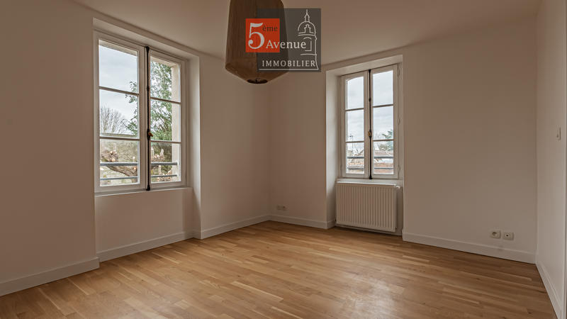 Maison - 198 m² - 7 pièces