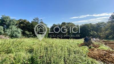 Terrain constructible - 2 680 m²