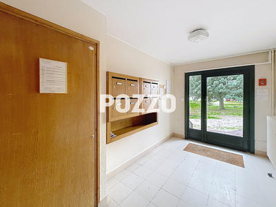 Appartement - 95 m² - 6 pièces