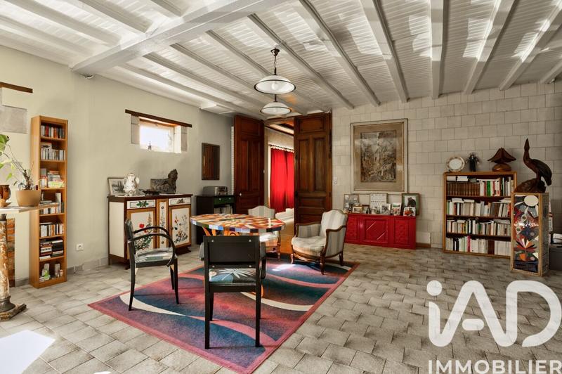 Maison - 260 m² - 5 pièces