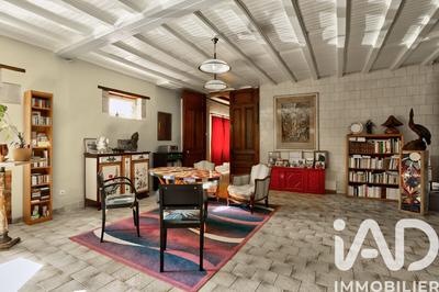 Maison - 260 m² - 5 pièces