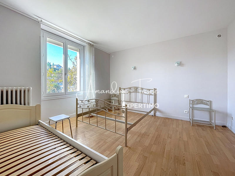 Maison - 160 m² - 4 pièces