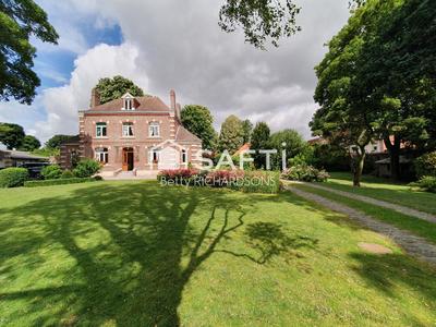 Maison de maîtres - 232 m² - 11 pièces