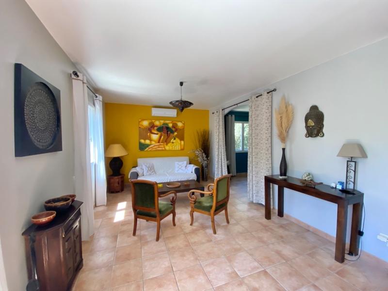 Maison - 275 m² - 10 pièces