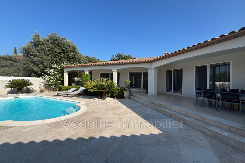 Villa - 203 m² - 6 pièces