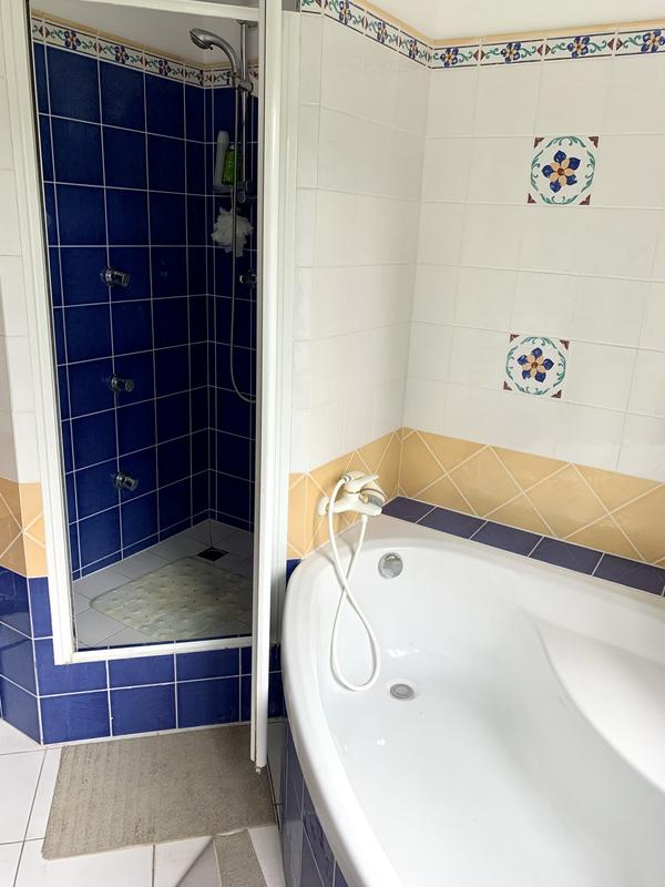 Maison - 200 m² - 6 pièces