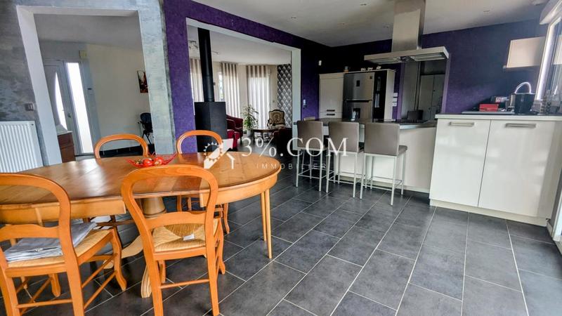 Maison - 180 m² - 7 pièces