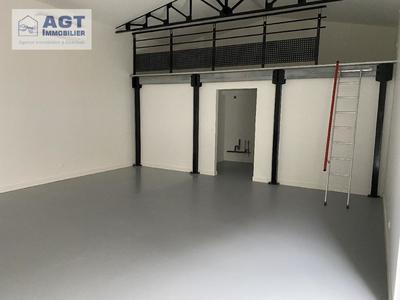 Local commercial - 75 m² - 2 pièces