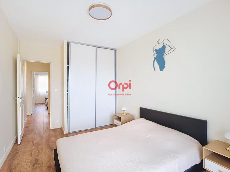 Appartement - 90 m² - 4 pièces