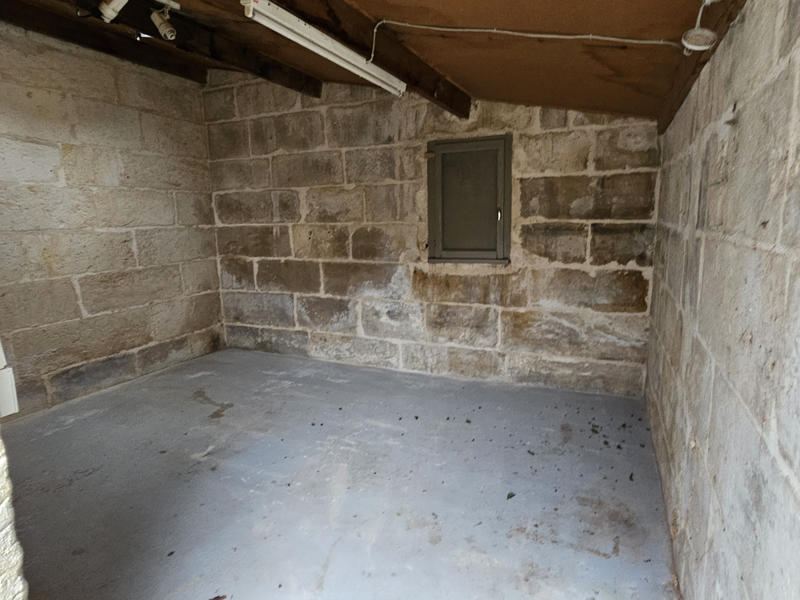 Maison - 180 m² - 4 pièces