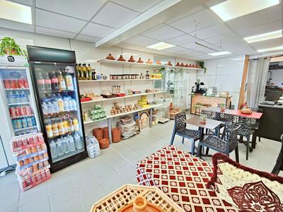 Local commercial - 95 m² - 6 pièces