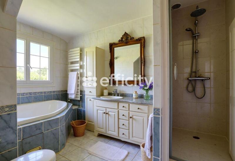 Maison - 155 m² - 6 pièces