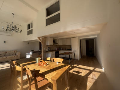 Loft - 124 m² - 4 pièces