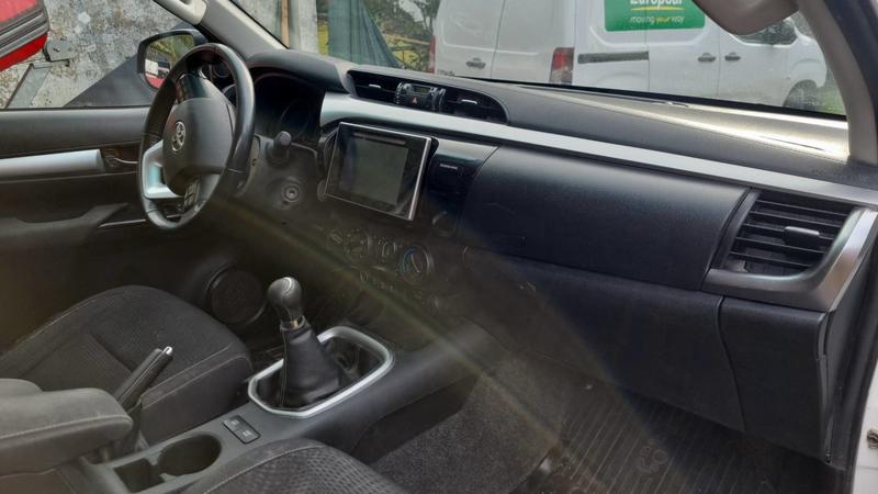 Toyota Hilux X-Tra Cabine 2.4 d-4d Awd 150 Legend