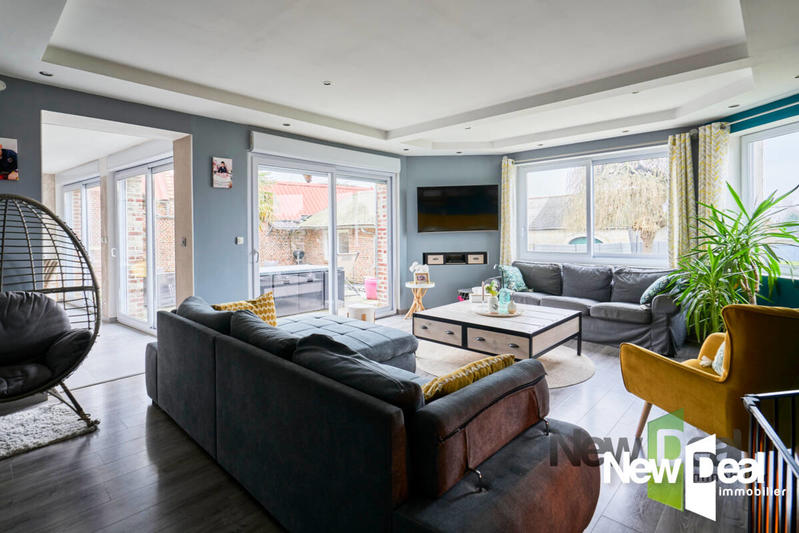 Maison - 200 m² - 6 pièces