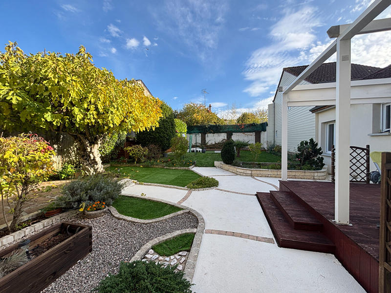 Maison - 199 m² - 9 pièces