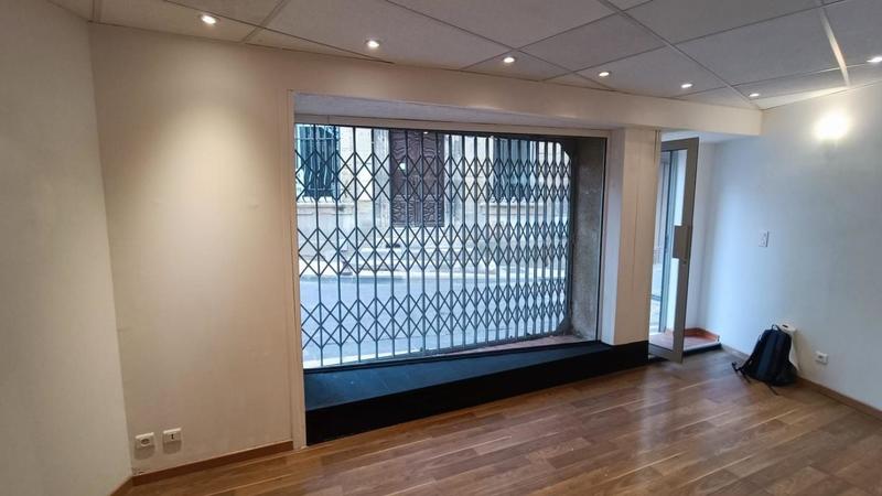 Immeuble - 90 m² - 4 pièces